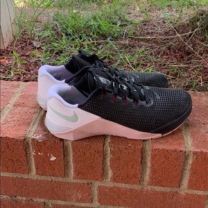 Nike metcon shoes